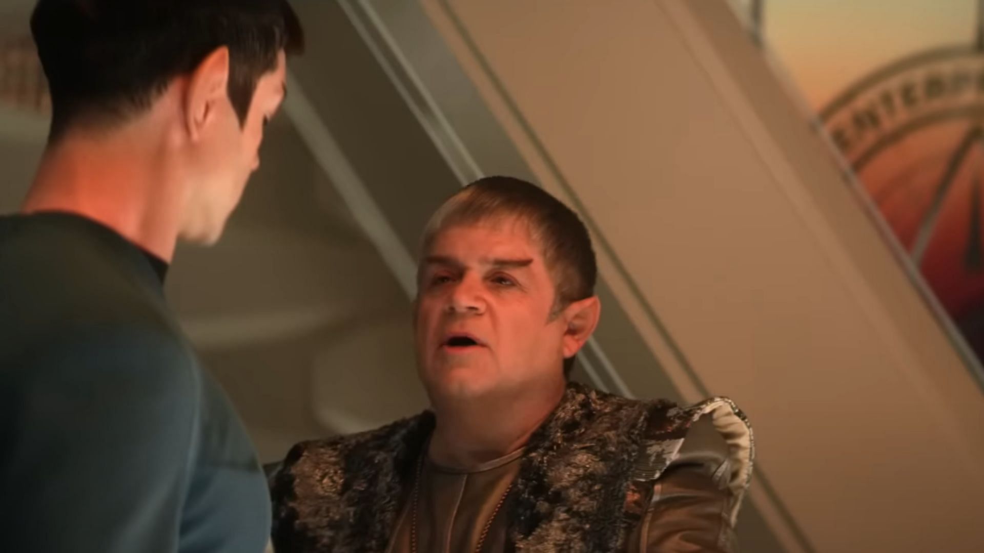 Oswalt in the trailer (Image via YouTube/Paramount Plus)